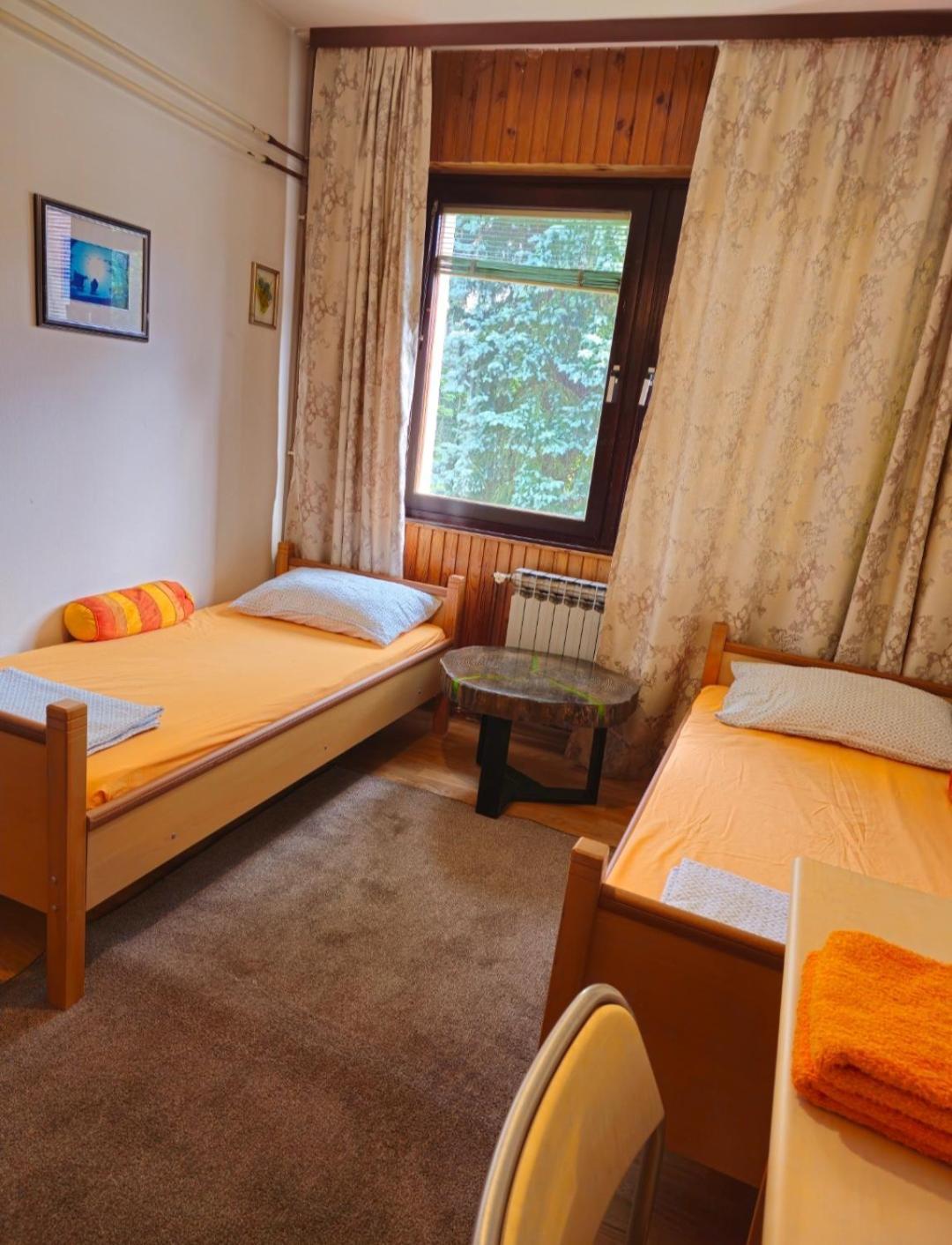 Peaceful Vacation Villa & Garden ซาราเยโว ภายนอก รูปภาพ