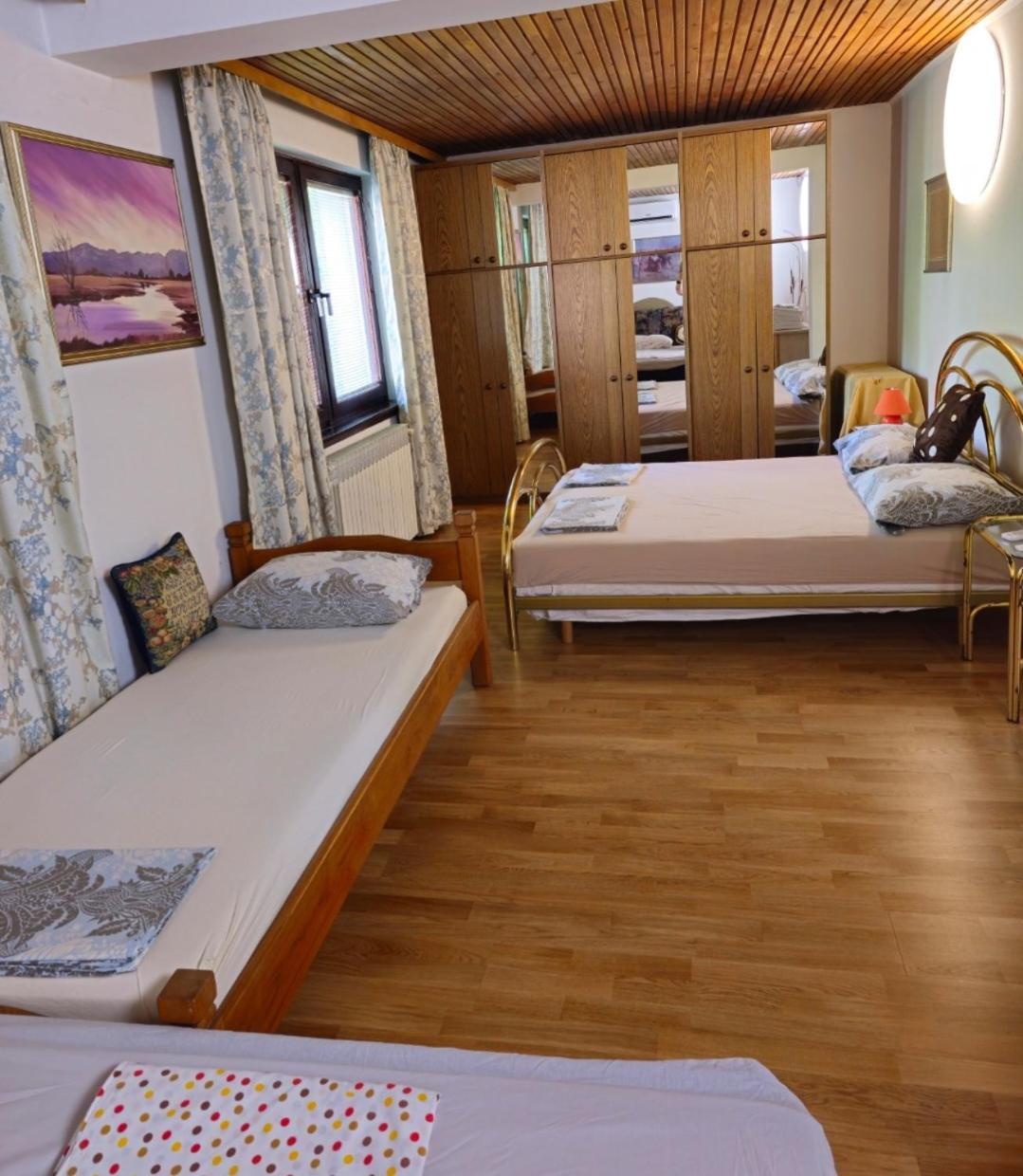 Peaceful Vacation Villa & Garden ซาราเยโว ภายนอก รูปภาพ