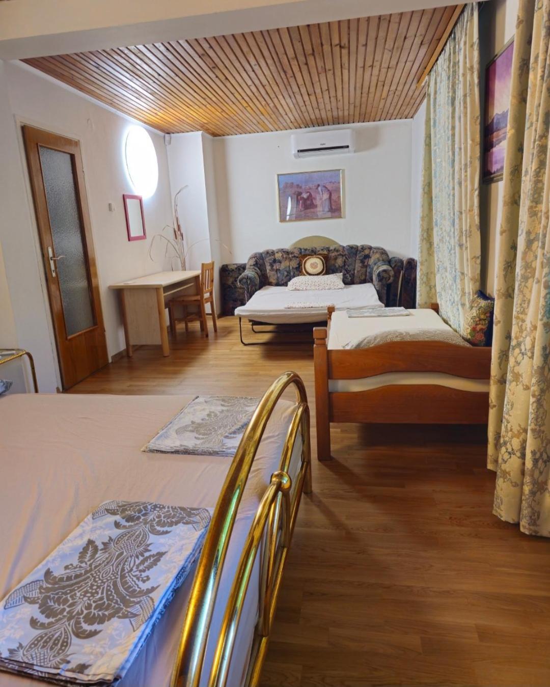 Peaceful Vacation Villa & Garden ซาราเยโว ภายนอก รูปภาพ