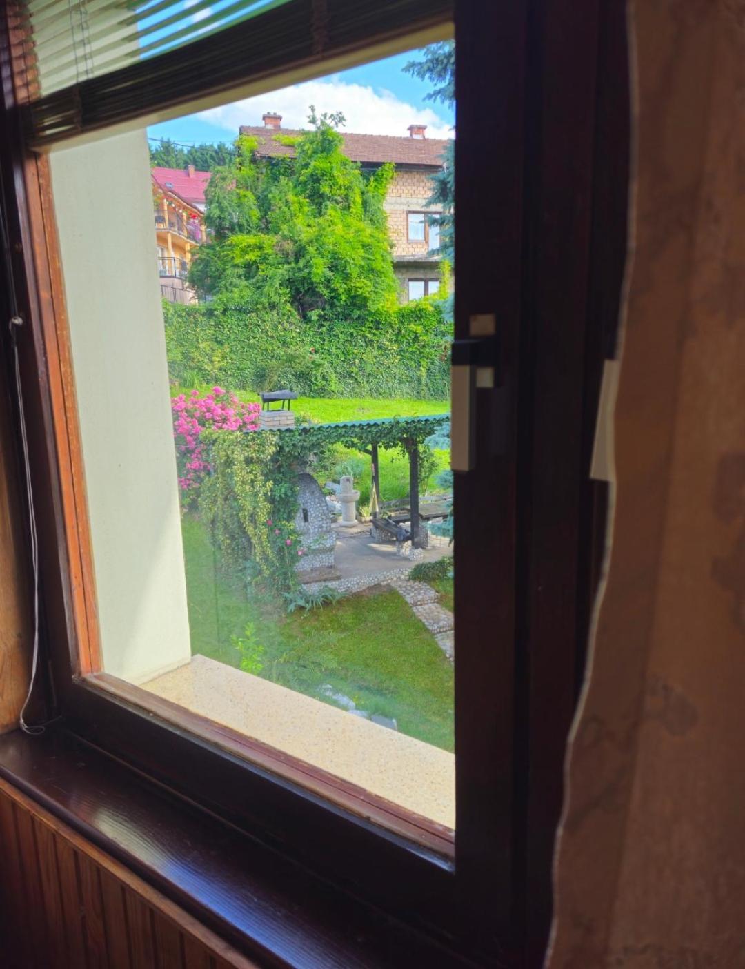 Peaceful Vacation Villa & Garden ซาราเยโว ภายนอก รูปภาพ