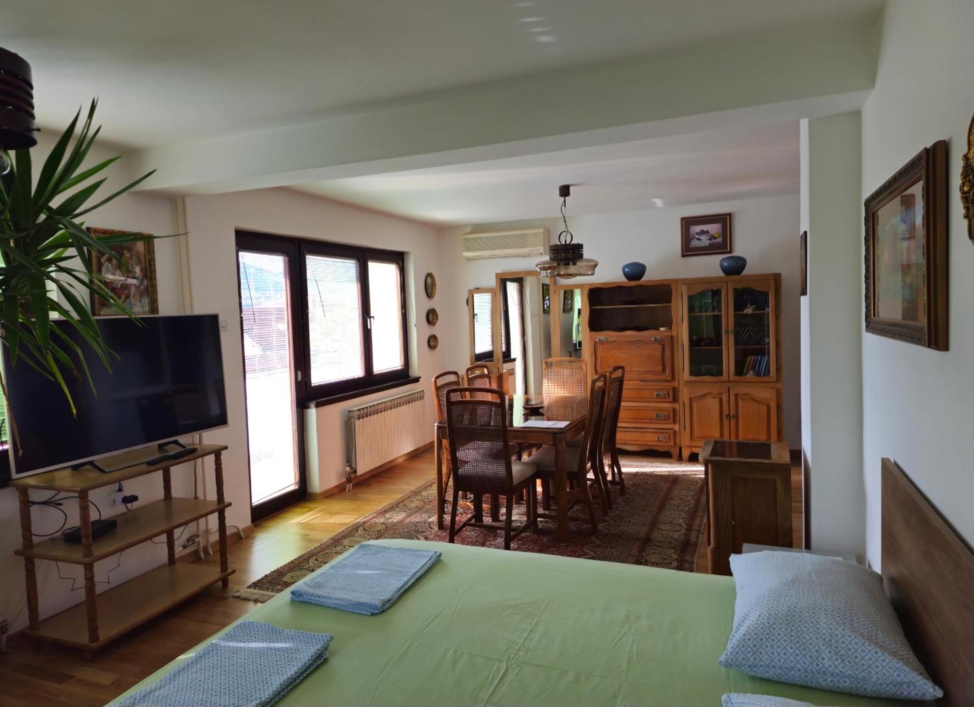 Peaceful Vacation Villa & Garden ซาราเยโว ภายนอก รูปภาพ